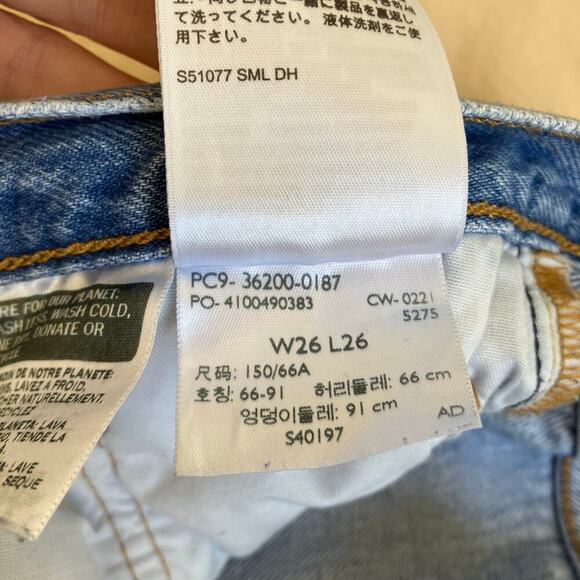 Levi’s 501 Original Cropped Womens Jeans Light Wash Distressed Vintage Wash 26 - Picture 12 of 16